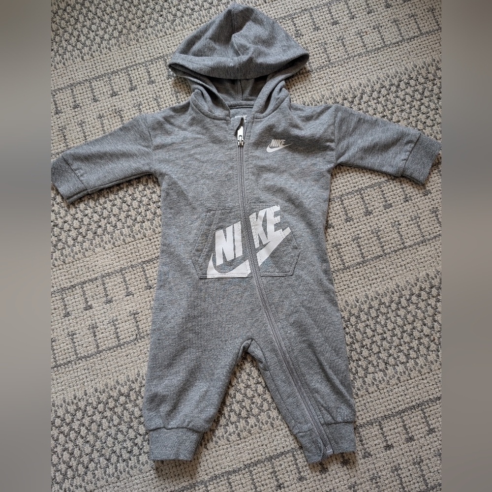 Nike Gender Neutral 6 Month Onesie Suit